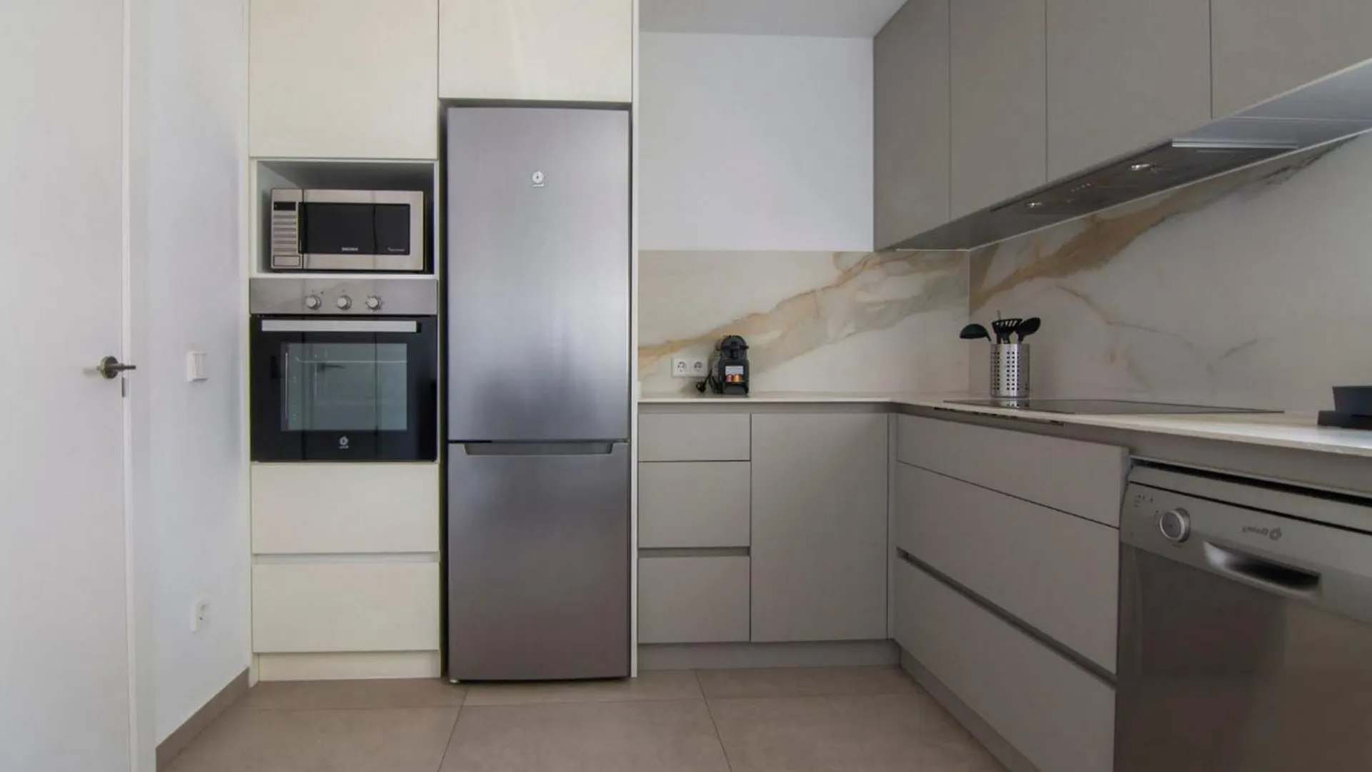 Schoen Und Komfortabel Ferienwohnung Berlín 0*,  Německo