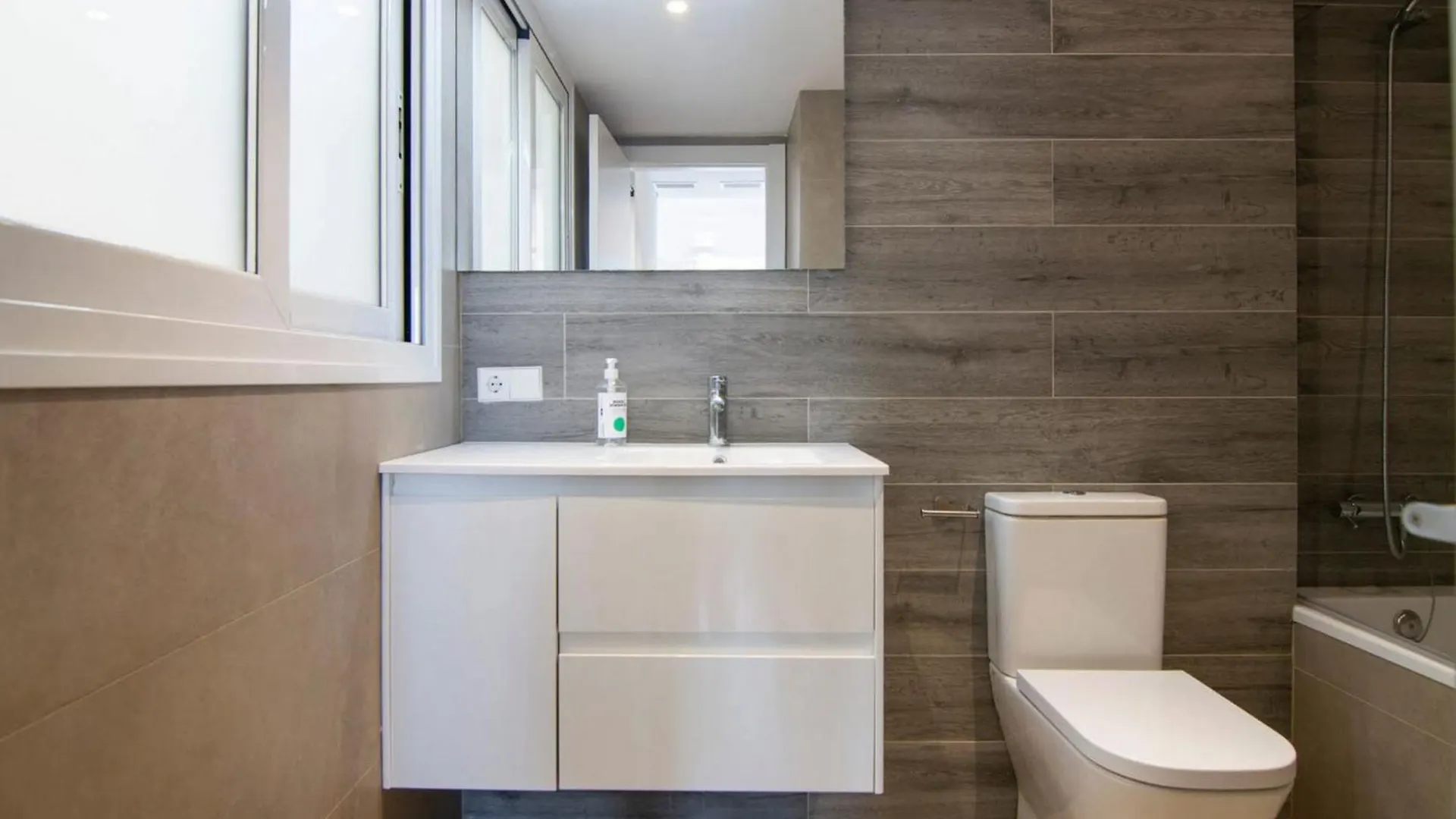 Schoen Und Komfortabel Ferienwohnung Berlín Apartmán