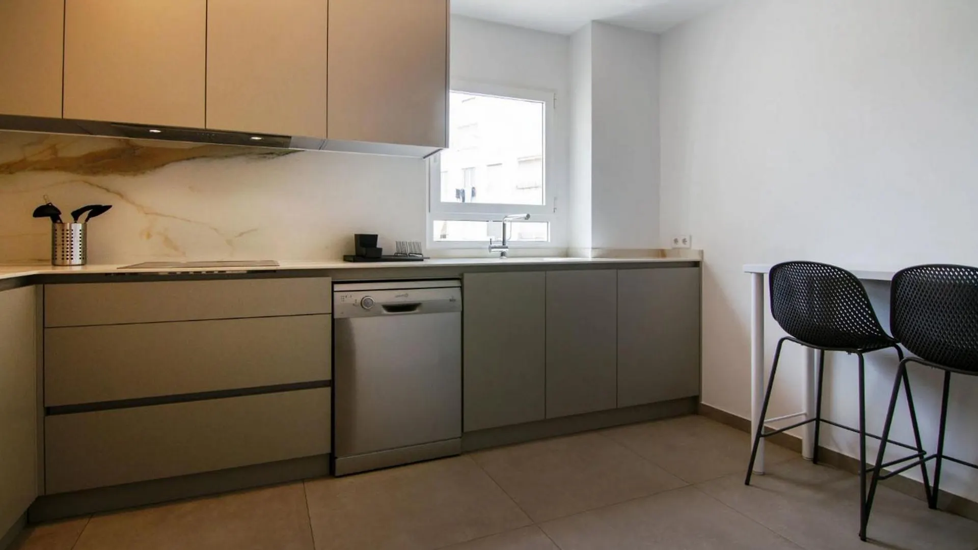 아파트 Schoen Und Komfortabel Ferienwohnung 베를린